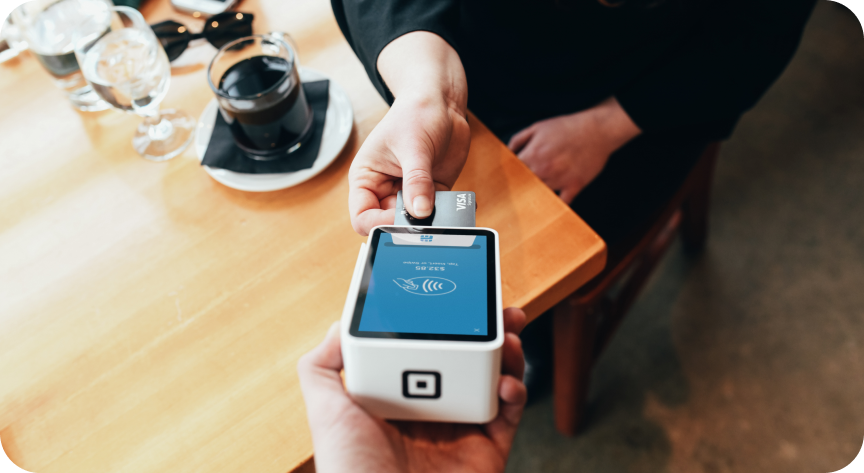 Credit Cards vs. E-Wallets: Analyzing Modern